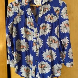 52 Conversations by Anthropologie Sz. 6 Button Up